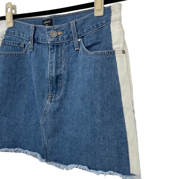 Just Black SZ Medium Two Tone Distressed Jean Denim Skirt Fringe Raw Hem Women's - Picture 4 of 7